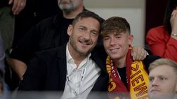 Totti e Noemi a Trigoria per seguire Cristian