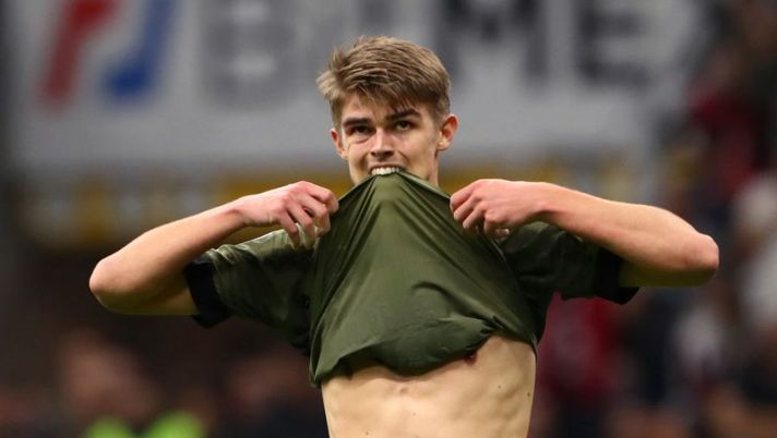 MILAN, ITALY - OCTOBER 22: Charles De Ketelaere of AC Milan reacts during the Serie A match between AC Milan and AC Monza at Stadio Giuseppe Meazza on October 22, 2022 in Milan, Italy. (Photo by Marco Luzzani/Getty Images) Da Abraham e De Ketelaere fino a Dodo: ecco cinque giocatori «in crisi» al fanta- immagine 1