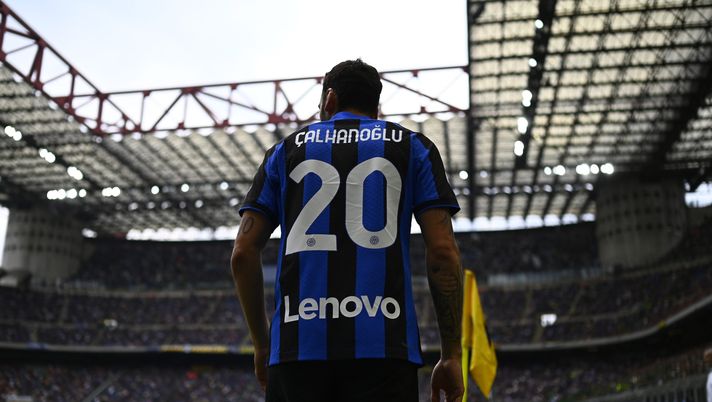 FCIN1908 / Euroderby Milan-Inter, sorpasso Calhanoglu: sarà titolare, ecco chi esce - immagine 1