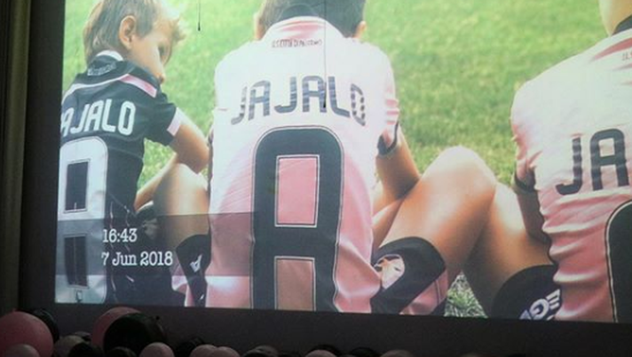 FOTO Palermo, la famiglia Jajalo saluta: “Grazie amici, ci mancherete”. E’ addio?  FOTO Palermo, la famiglia Jajalo saluta: “Grazie amici, ci mancherete”. E’ addio?