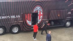 SASSUOLO-MILAN, l’arrivo del pullman rossonero al ‘Mapei Stadium’