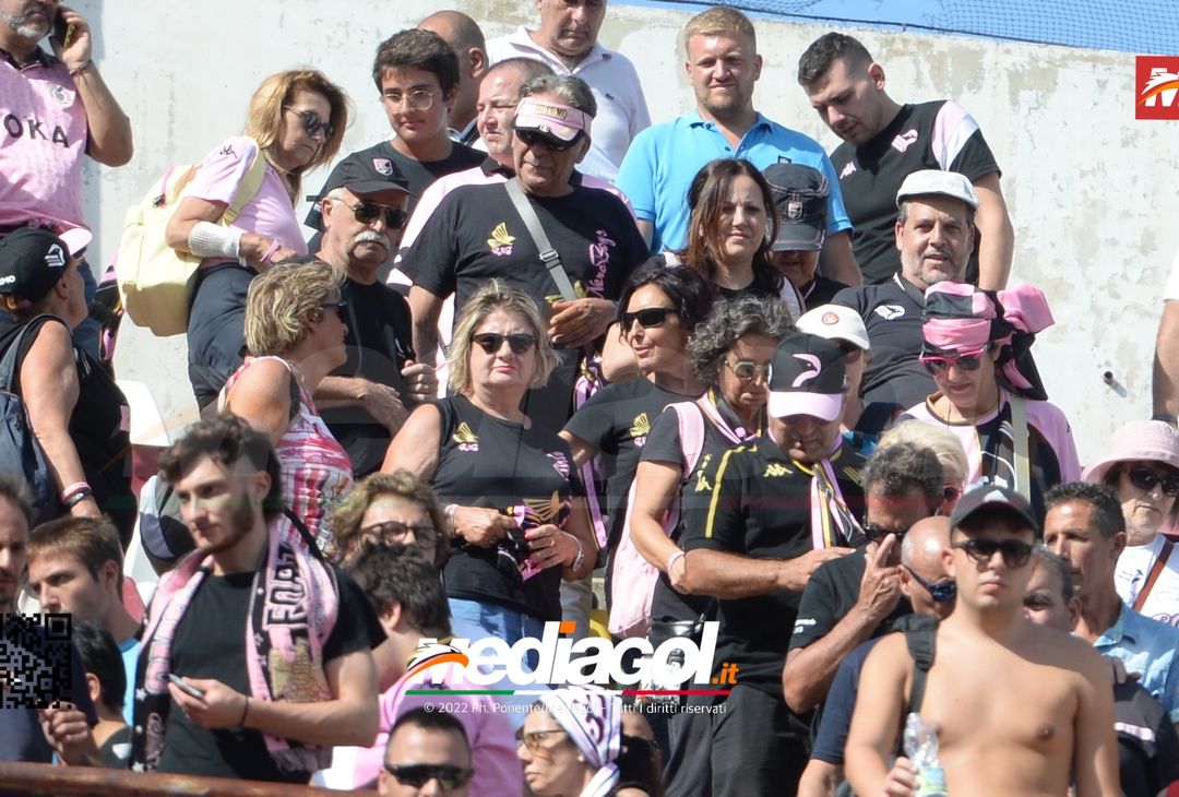 FOTOTIFO, Reggina-Palermo 3-0: i tifosi allo stadio “Oreste Granillo” (Gallery) - immagine 16