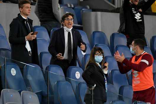 ROME, ITALY - MAY 18: President of Torino FC Urbano Cairo in the tribune during the Serie A match between SS Lazio and Torino FC at Stadio Olimpico on May 18, 2021 in Rome, Italy. (Photo by Marco Rosi - SS Lazio/Getty Images) ROME, ITALY - MAY 18: President of Torino FC Urbano Cairo in the tribune during the Serie A match between SS Lazio and Torino FC at Stadio Olimpico on May 18, 2021 in Rome, Italy. (Photo by Marco Rosi - SS Lazio/Getty Images)