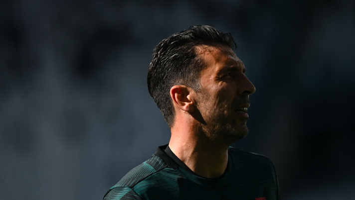 Buffon da record: “E giocherò fino a 43 anni! La Champions ronza in testa” - immagine 1