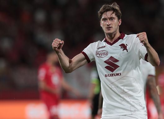 MONZA, ITALY - AUGUST 13: Aleksej Miranchuk of Torino FC celebrates after scoring the opening goal during the Serie A match between AC Monza and Torino FC at Stadio Brianteo on August 13, 2022 in Monza, Italy. (Photo by Emilio Andreoli/Getty Images) Torino, da Radonjic i soliti alti e bassi: Miranchuk può essere la soluzione- immagine 3