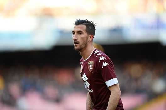  NAPLES, ITALY - DECEMBER 18: Mirko Valdifiori of FC Torino in action during the Serie A match between SSC Napoli and FC Torino at Stadio San Paolo on December 18, 2016 in Naples, Italy. (Photo by Francesco Pecoraro/Getty Images) 