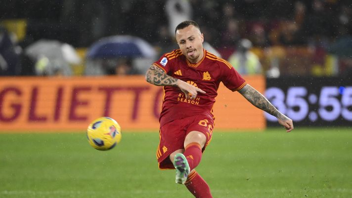 ROME, ITALY - FEBRUARY 26: AS Roma player Angelino during the Serie A TIM match between AS Roma and Torino FC at Stadio Olimpico on February 26, 2024 in Rome, Italy. (Photo by Luciano Rossi/AS Roma via Getty Images) Mago Dybala, tripletta di Paulo e la Roma non si ferma più - immagine 1