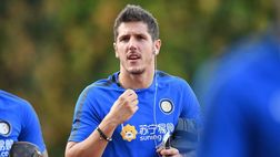 SOCIAL / Jovetic e i discutibili jeans. Vieri: “Orribili”. D’Ambrosio: “Mamma mia”