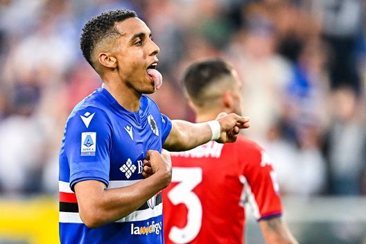 GENOA, ITALY - MAY 16: Abdelhamid Sabiri of Sampdoria celebrates after scoring a goal during the Serie A match between UC Sampdoria and ACF Fiorentina at Stadio Luigi Ferraris on May 16, 2022 in Genoa, Italy. (Photo by Getty Images) Sabiri come Amrabat: la formula è la stessa. Servono 15 milioni- immagine 2