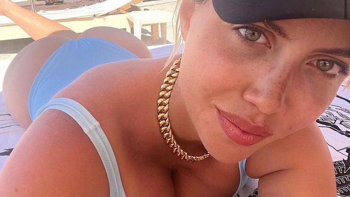 Wanda si mette a nudo sui social: “Amo ogni cm del mio corpo, sì ho la cellulite. Nessuno…” - immagine 1
