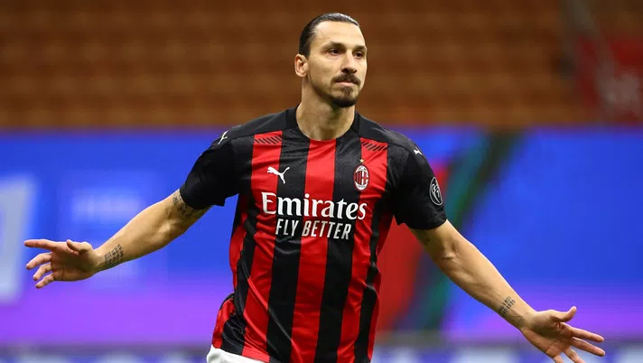 Zlatan Ibrahimovic (attaccante AC Milan) esulta per il suo primo gol in Milan-Roma 3-3 (Serie A 2020-2021) | AC Milan News (Getty Images)