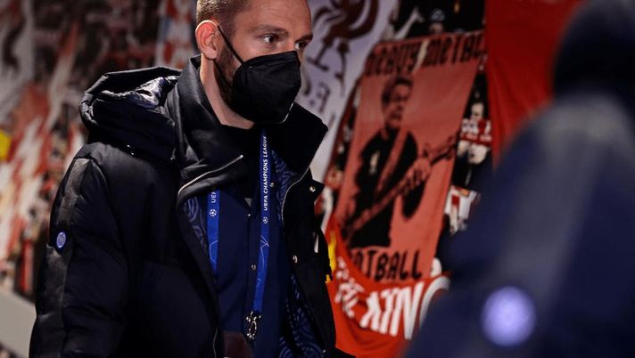 Inter, esami strumentali per de Vrij: distrazione al soleo della gamba sinistra - immagine 1