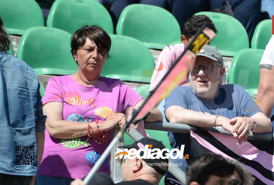 FOTOTIFO Palermo-Spal 2-1, gli scatti ai tifosi al “Renzo Barbera” (GALLERY) - immagine 75