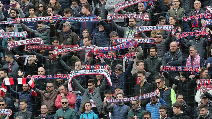 CROTONE, ITALY - MARCH 18: FC Crotone supporters during the serie A match between FC Crotone and AS Roma at Stadio Comunale Ezio Scida on March 18, 2018 in Crotone, Italy. (Photo by Maurizio Lagana/Getty Images) Serie C