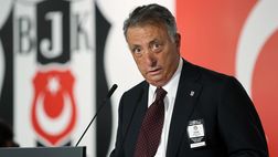 Derby di Istanbul, il presidente del Besiktas perde e non ce la fa: via dallo stadio a metà tempo