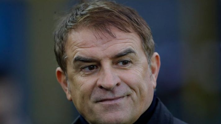 UDINE, ITALY - FEBRUARY 26: Manager of Spezia Calcio, Leonardo Semplici looks on prior to the Serie A match between Udinese Calcio and Spezia Calcio at the Dacia Arena on February 26, 2023 in Udine, Italy. (Photo by Timothy Rogers/Getty Images) Semplici: “Nzola grande giocatore, Agudelo deve fare più gol. Ampadu e Gyasi…” - immagine 1