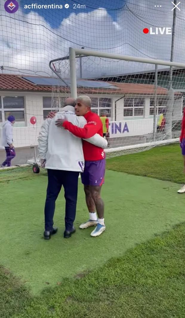 FOTO – Commisso al centro sportivo abbraccia Dodo- immagine 2