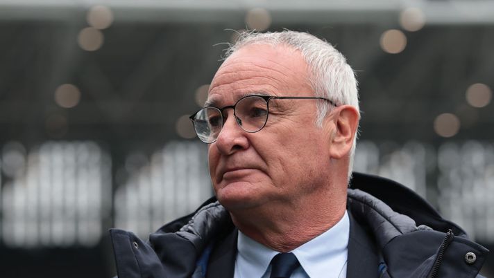 BERGAMO, ITALY - OCTOBER 24: UC Sampdoria head coach Claudio Ranieri looks on during the Serie A match between Atalanta BC and UC Sampdoria at Gewiss Stadium on October 24, 2020 in Bergamo, Italy. (Photo by Emilio Andreoli/Getty Images) BERGAMO, ITALY - OCTOBER 24: UC Sampdoria head coach Claudio Ranieri looks on during the Serie A match between Atalanta BC and UC Sampdoria at Gewiss Stadium on October 24, 2020 in Bergamo, Italy. (Photo by Emilio Andreoli/Getty Images)