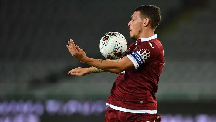 TURIN, ITALY - JULY 08:  Andrea Belotti  of Torino FC controls the ball during the Serie A match between Torino FC and  Brescia Calcio at Stadio Olimpico di Torino on July 8, 2020 in Turin, Italy.  (Photo by Valerio Pennicino/Getty Images)