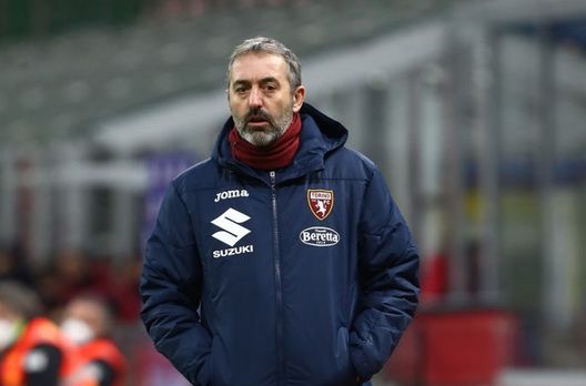 MILAN, ITALY - JANUARY 09: Marco Giampaolo, Head Coach of Torino F.C. looks on during the Serie A match between AC Milan and Torino FC at Stadio Giuseppe Meazza on January 09, 2021 in Milan, Italy. Sporting stadiums around Italy remain under strict restrictions due to the Coronavirus Pandemic as Government social distancing laws prohibit fans inside venues resulting in games being played behind closed doors. (Photo by Marco Luzzani/Getty Images) MILAN, ITALY - JANUARY 09: Marco Giampaolo, Head Coach of Torino F.C. looks on during the Serie A match between AC Milan and Torino FC at Stadio Giuseppe Meazza on January 09, 2021 in Milan, Italy. Sporting stadiums around Italy remain under strict restrictions due to the Coronavirus Pandemic as Government social distancing laws prohibit fans inside venues resulting in games being played behind closed doors. (Photo by Marco Luzzani/Getty Images)