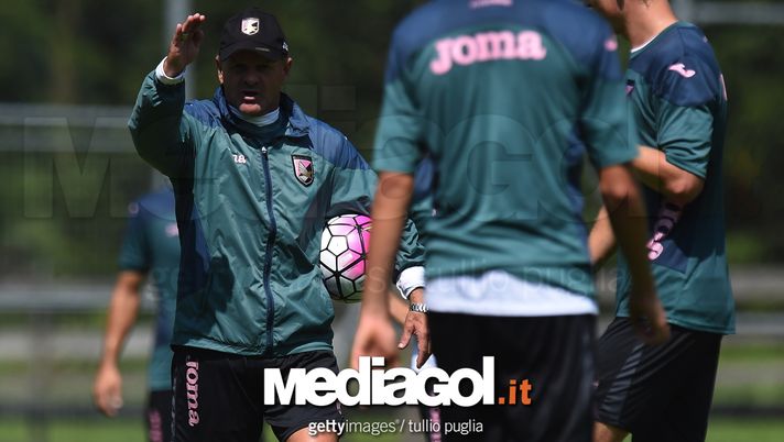 Palermo: numeri impietosi. -8 in classifca rispetto alla stagione scorsa  Palermo: numeri impietosi. -8 in classifca rispetto alla stagione scorsa