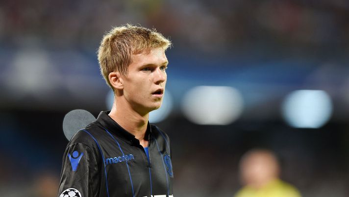 during the UEFA Champions League Qualifying Play-Offs Round First Leg match between SSC Napoli and OGC Nice at Stadio San Paolo on August 16, 2017 in Naples, Italy. during the UEFA Champions League Qualifying Play-Offs Round First Leg match between SSC Napoli and OGC Nice at Stadio San Paolo on August 16, 2017 in Naples, Italy.