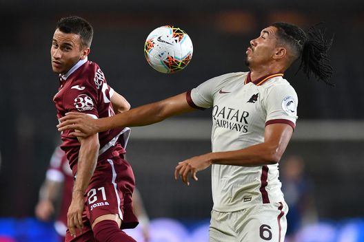  TURIN, ITALY - JULY 29: Alejandro Berenguer (L) of Torino FC clashes with Christopher Smalling of AS Roma during the Serie A match between Torino FC and AS Roma at Stadio Olimpico di Torino on July 29, 2020 in Turin, Italy. (Photo by Valerio Pennicino/Getty Images) 