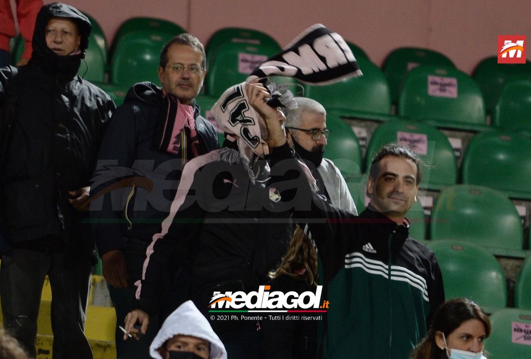 FOTO, i tifosi allo stadio per Palermo – Foggia 3-0 (Gallery) - immagine 6