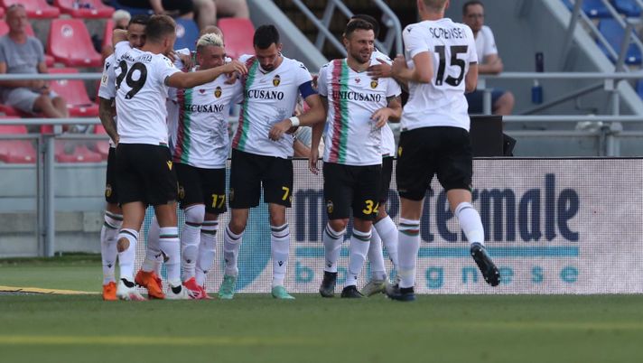 La Ternana è ancora una macchina da gol: che partita con il Bologna! 