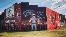 Colpi di pistola, fumogeni e fuochi: i tifosi Newell’s preparano il derby rosarino caro a Bielsa…
