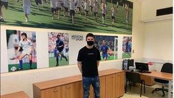 FOTO – Anche Andonov posa a Villa Stuart, il neo viola alle visite mediche
