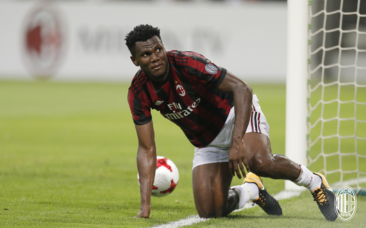 Franck Kessié, centrocampista del Milan (credits: acmilan.com) Franck Kessié, centrocampista del Milan (credits: acmilan.com)