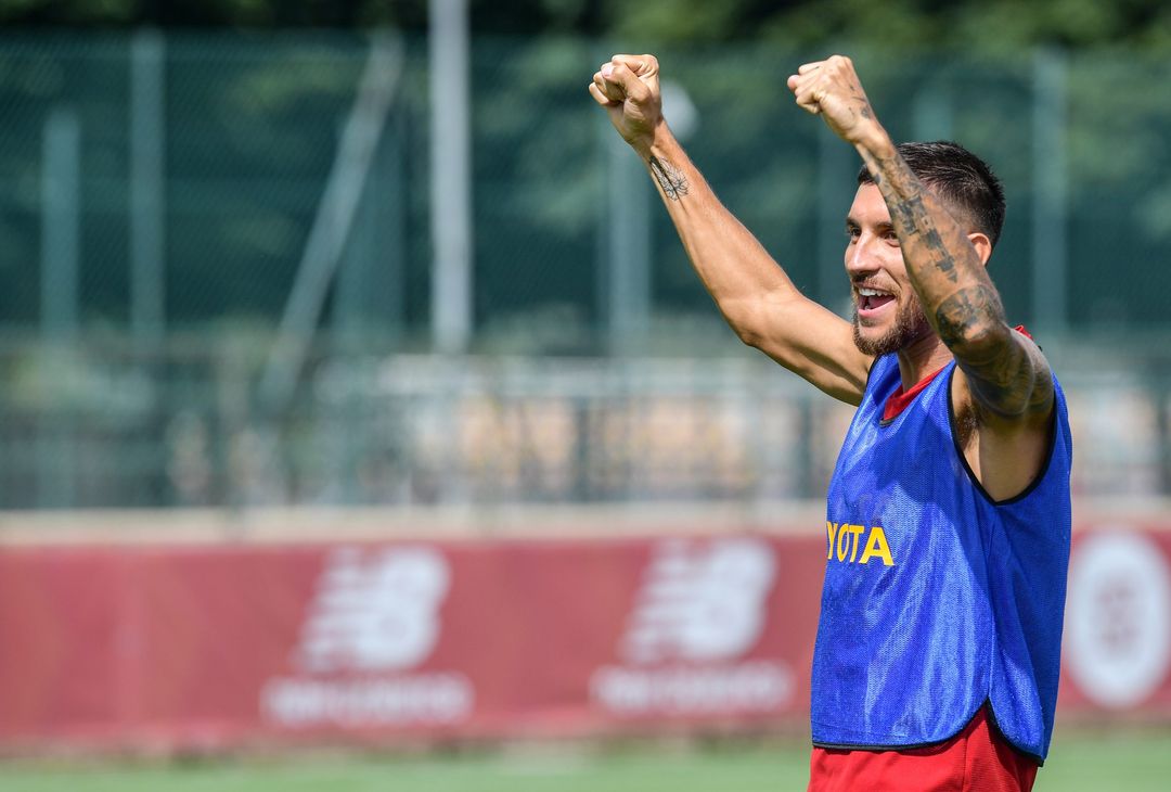 La Roma lavora sotto il sole di Trigoria – FOTO GALLERY - immagine 13