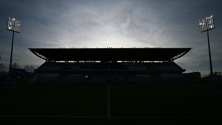 REGGIO NELL'EMILIA, ITALY - MARCH 17: General view inside the stadium prior to the Serie A match between US Sassuolo and Spezia Calcio at Mapei Stadium - Citta' del Tricolore on March 17, 2023 in Reggio nell'Emilia, Italy. (Photo by Alessandro Sabattini/Getty Images) Mapei sì, ma solo per l’Europa. Campionato? Vari stadi, ma tanti limiti - immagine 1
