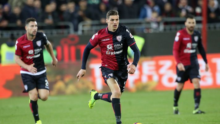 CAGLIARI, ITALY - FEBRUARY 16: Kiril Despodov of Cagliari in action   during the Serie A match between Cagliari and Parma Calcio at Sardegna Arena on February 16, 2019 in Cagliari, Italy.  (Photo by Enrico Locci/Getty Images) 