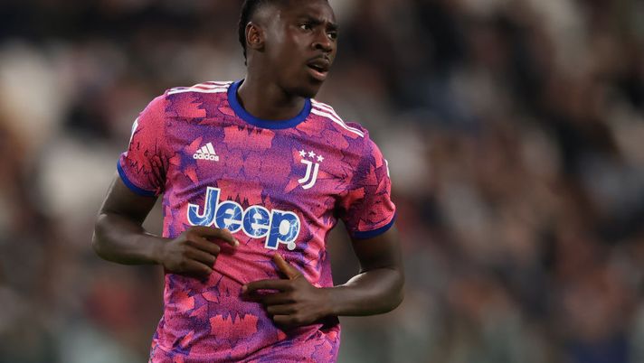 TURIN, ITALY - OCTOBER 02: Moise Kean of Juventus reacts during the Serie A match between Juventus and Bologna FC at Allianz Stadium on October 02, 2022 in Turin, Italy. (Photo by Jonathan Moscrop/Getty Images) Infortunio Kean, Gazzetta: “C’è questo serio rischio sul suo rientro in campo” - immagine 1