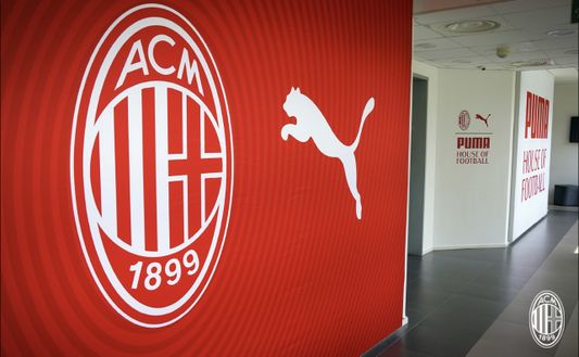 PUMA e AC Milan rinnovano la loro partnership. L'azienda tedesca ora dà il nome al 'Vismara' | Milan News (Getty Images per A.C. Milan) PUMA AC Milan Vismara