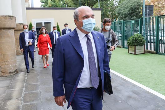 GERMOGLI PH: 24 SETTEMBRE 2020 FIRENZE STADIO ARTEMIO FRANCHI CONFERENZA STAMPA DEL PRESIDENTE DELLA FIORENTINA ROCCO COMMISSO GERMOGLI PH: 24 SETTEMBRE 2020 FIRENZE STADIO ARTEMIO FRANCHI CONFERENZA STAMPA DEL PRESIDENTE DELLA FIORENTINA ROCCO COMMISSO