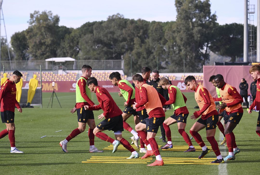 Roma, allenamento alla vigilia del match contro il Genoa – FOTO GALLERY - immagine 7