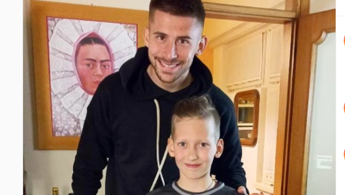 Vicario cuore d’oro: porta in campo con sé il ragazzino ucraino Vicario cuore d’oro: porta in campo con sé il ragazzino ucraino - immagine 1