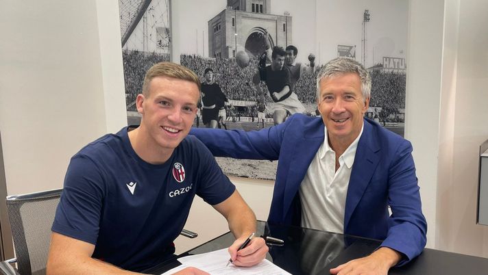 Qui Pinzolo – Primo allenamento per Lewis Ferguson. Arnautovic in gruppo Qui Pinzolo – Primo allenamento per Lewis Ferguson. Arnautovic in gruppo - immagine 1