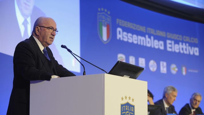 Napoli-Roma, morte Tavecchio: un minuto di silenzio prima di tutti i match - immagine 1