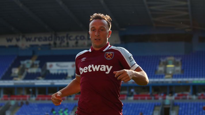 READING, ENGLAND - JULY 21: Mark Noble of West Ham United during the pre-season friendly between Reading and West Ham United at Madejski Stadium on July 21, 2021 in Reading, England. (Photo by Marc Atkins/Getty Images) 