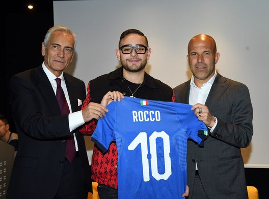 (Photo by Claudio Villa/Getty Images) Rocco Hunt: “Non capisco il motivo della rivalità tra Salerno e Napoli”- immagine 2
