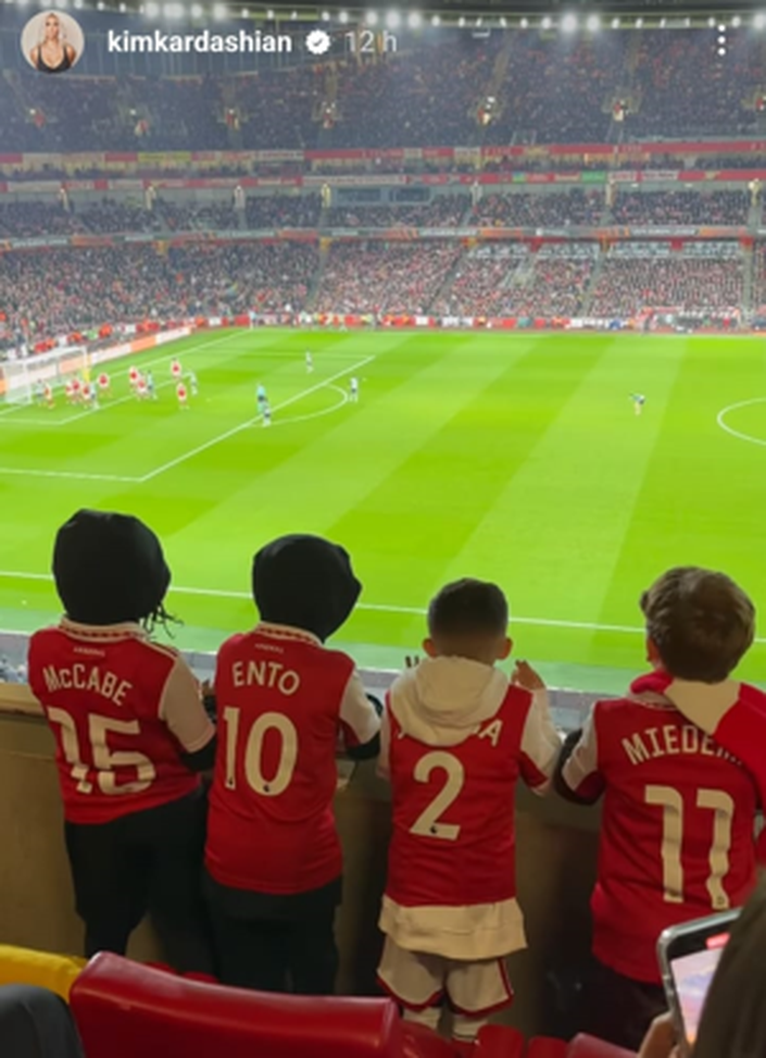 Maledizione Kardashian all’Emirates, Arsenal eliminato: la reazione social dei tifosi- immagine 2