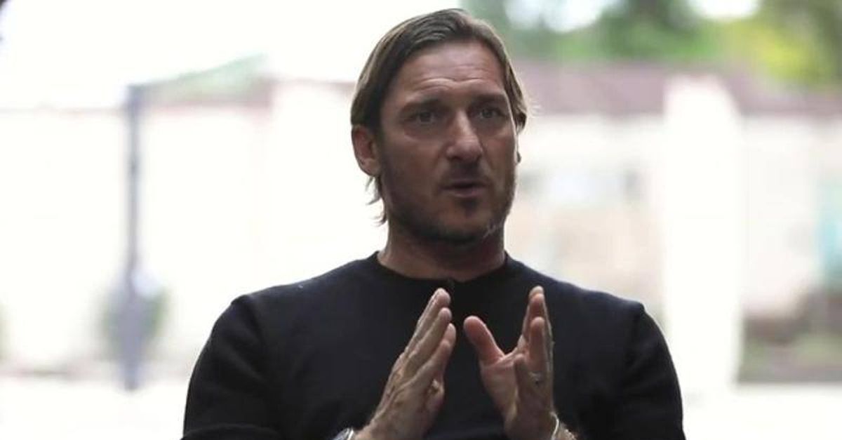 Roma, Totti su Dybala: “Paulo in giallorosso? Gli darei la 10, ma non dipende da me”