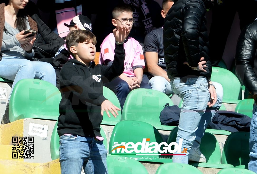 FOTOTIFO Palermo-Frosinone 1-1, i tifosi allo Stadio “Renzo Barbera” (Gallery) - immagine 53