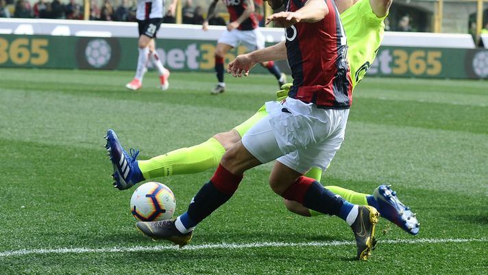 BOLOGNA, ITALY - MARCH 10: Nicola Sansone of Bologna FC in action during the Serie A match between Bologna FC and Cagliari at Stadio Renato Dall'Ara on March 10, 2019 in Bologna, Italy. (Photo by Mario Carlini / Iguana Press/Getty Images) 