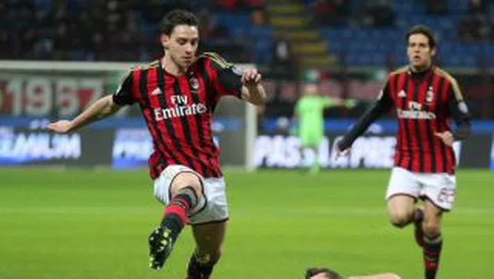SEEDORF SU DE SCIGLIO: “DEVE GIOCARE A DESTRA, NON CONVIENE SPOSTARLO” - immagine 1