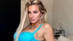 Francesca Brambilla in gran forma nonostante la maternità: che decolleté